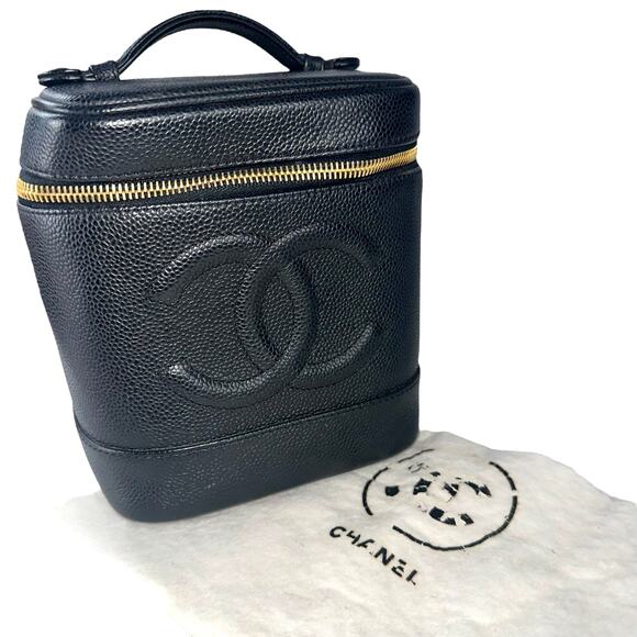 Chanel Caviar CC Vanity Bag - Picture 2 of 8
